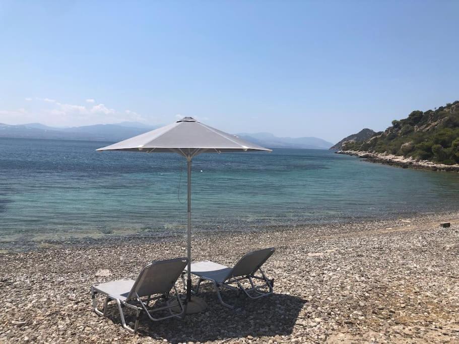 House By The Sea At Skaloma, Loutraki Villa Vouliagmeni-meer Buitenkant foto